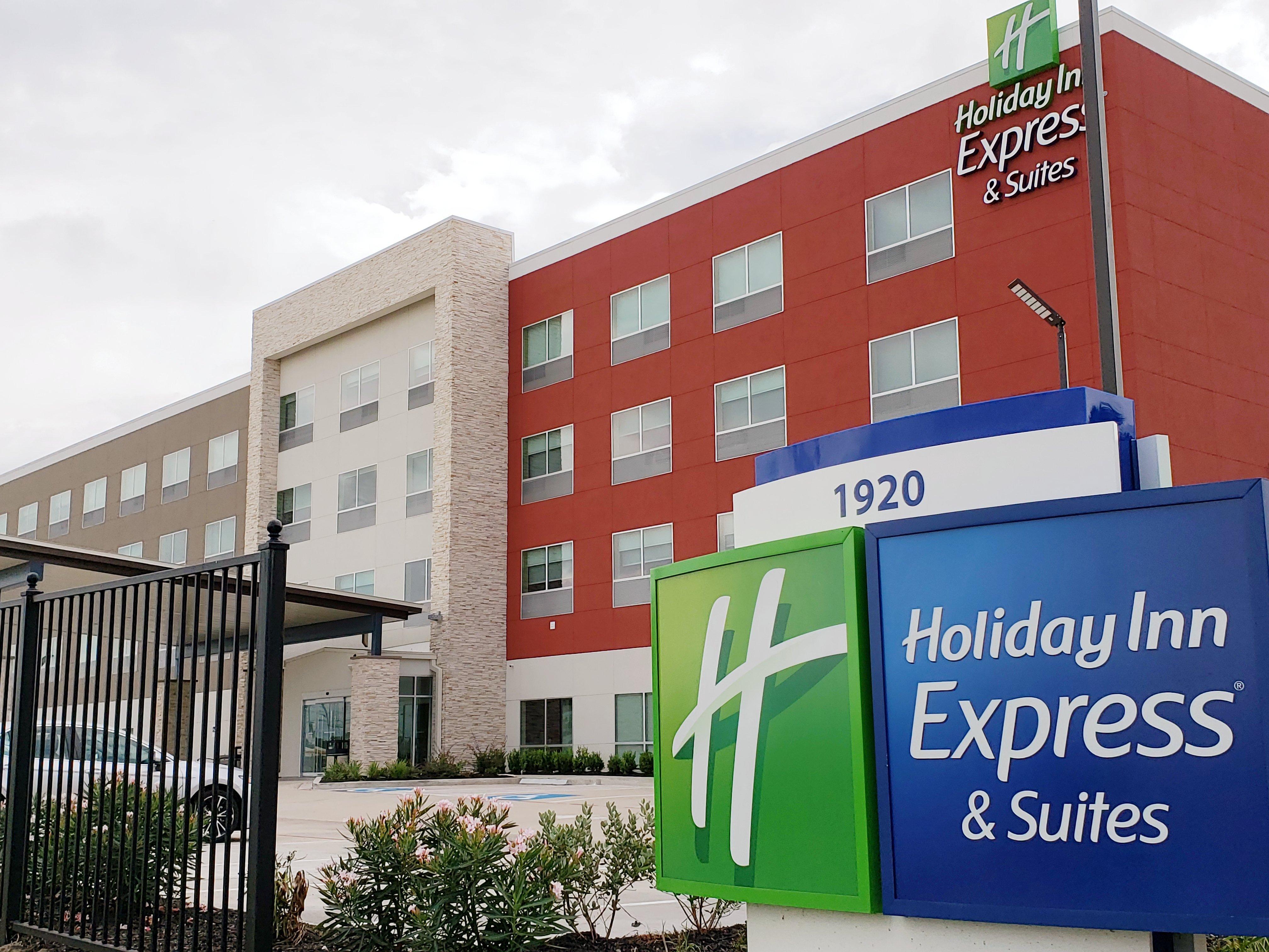 Holiday Inn Express & Suites - Houston Iah - Beltway 8, An Ihg Hotel Exterior foto